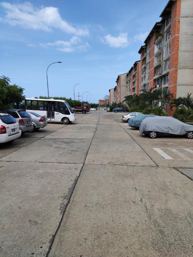 Apartamento Aeropuerto Maiquetia En Planta Baja Catia La Mar Kültér fotó